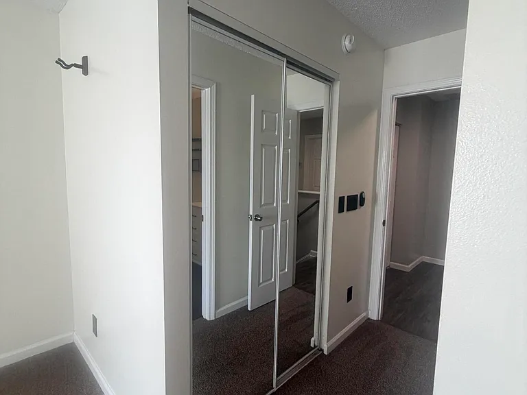 1755 Polaris Dr — Photo 38
