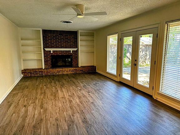 Living Room 2 (open to backyard and kitchen)