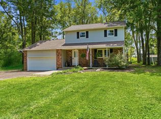 683 Woodside Dr SW, Pataskala, OH 43062