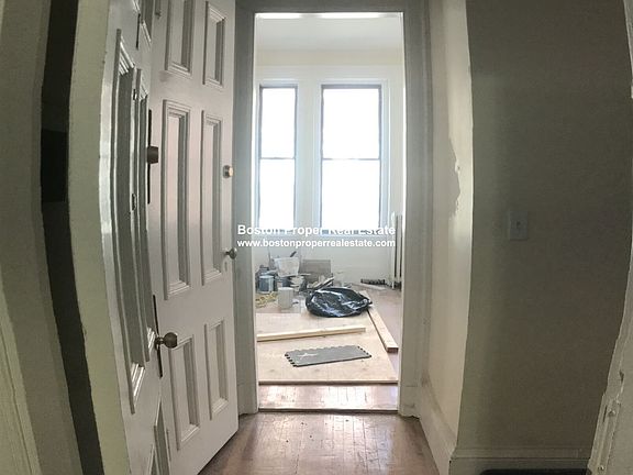 27.5 Massachusetts Ave. #1 Boston - Back Bay Unit Photo 6