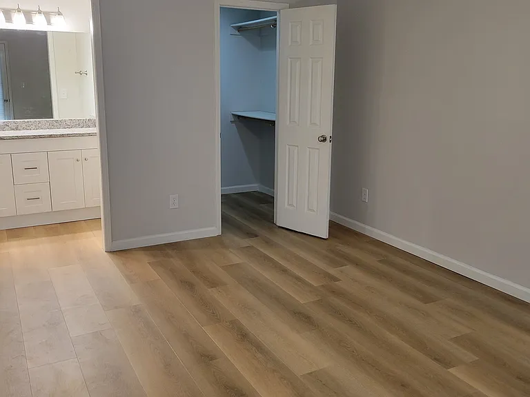 805 Vicksburg Pl — Photo 8