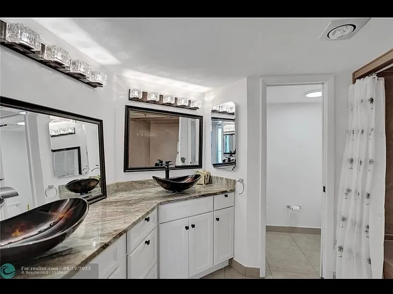 9650 S Ocean Dr #809 — Photo 36
