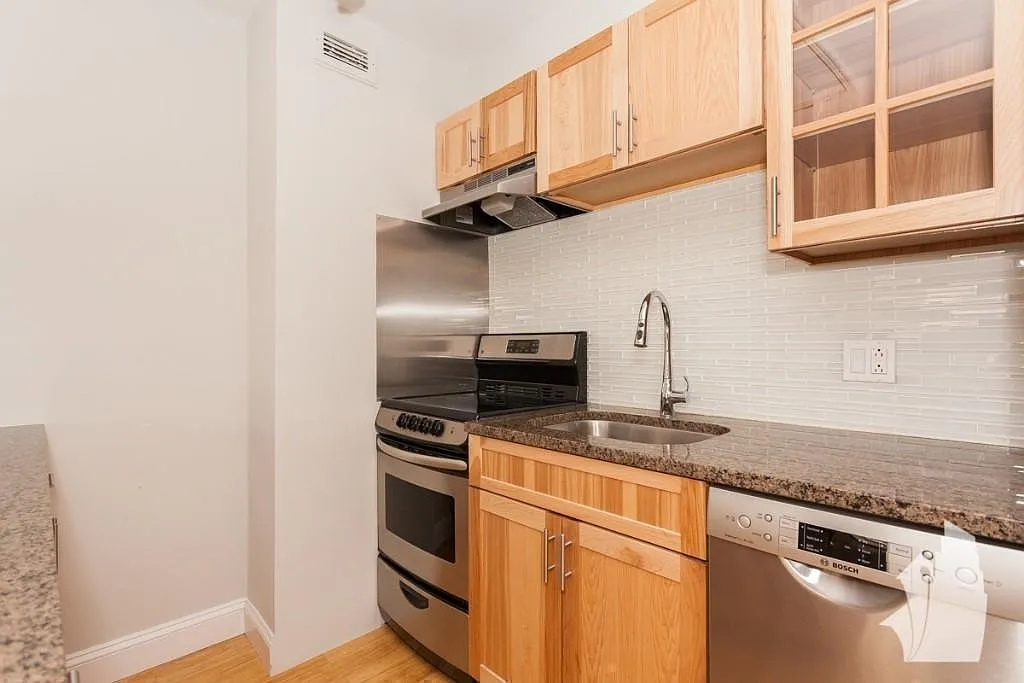 1 bed, $2,375 — Photo 3