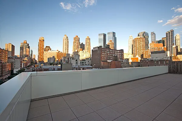 Rented by BLU Real Estate | media 29