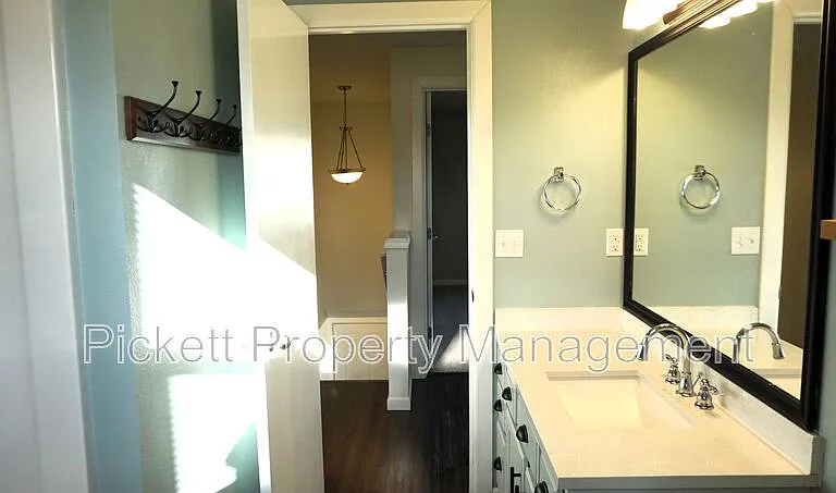4855 Bowwood Cir NE — Photo 23