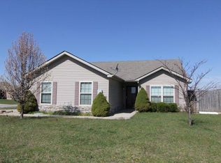 2046 Briar Creek Rd, Lawrenceburg, KY 40342