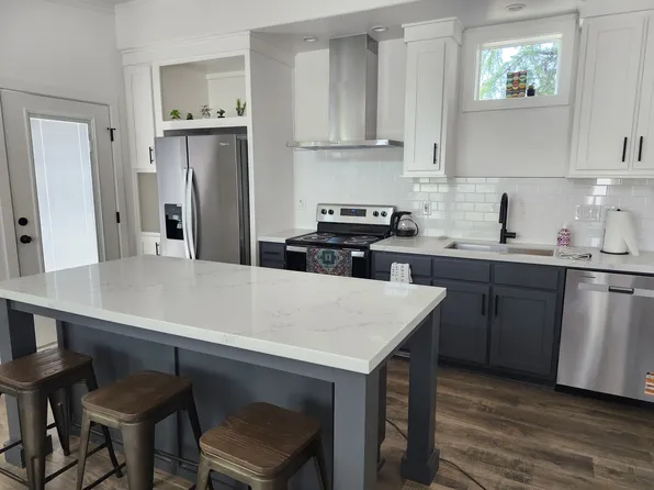 926 S Fremont St #B, San Mateo, CA 94402