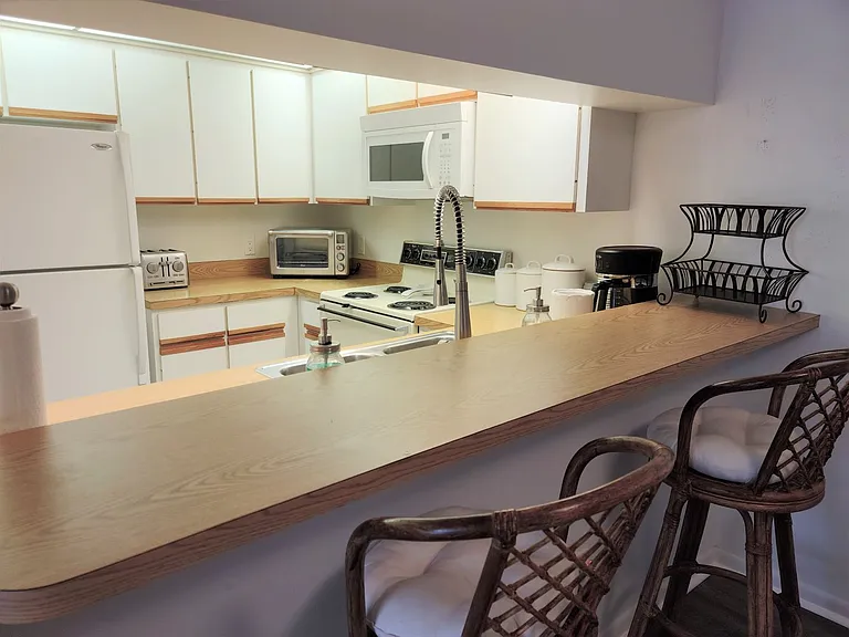 650 Bird Bay Dr E #105 — Photo 25