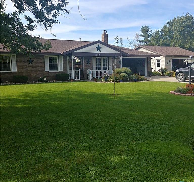 1st image of 217 Greenfield Dr