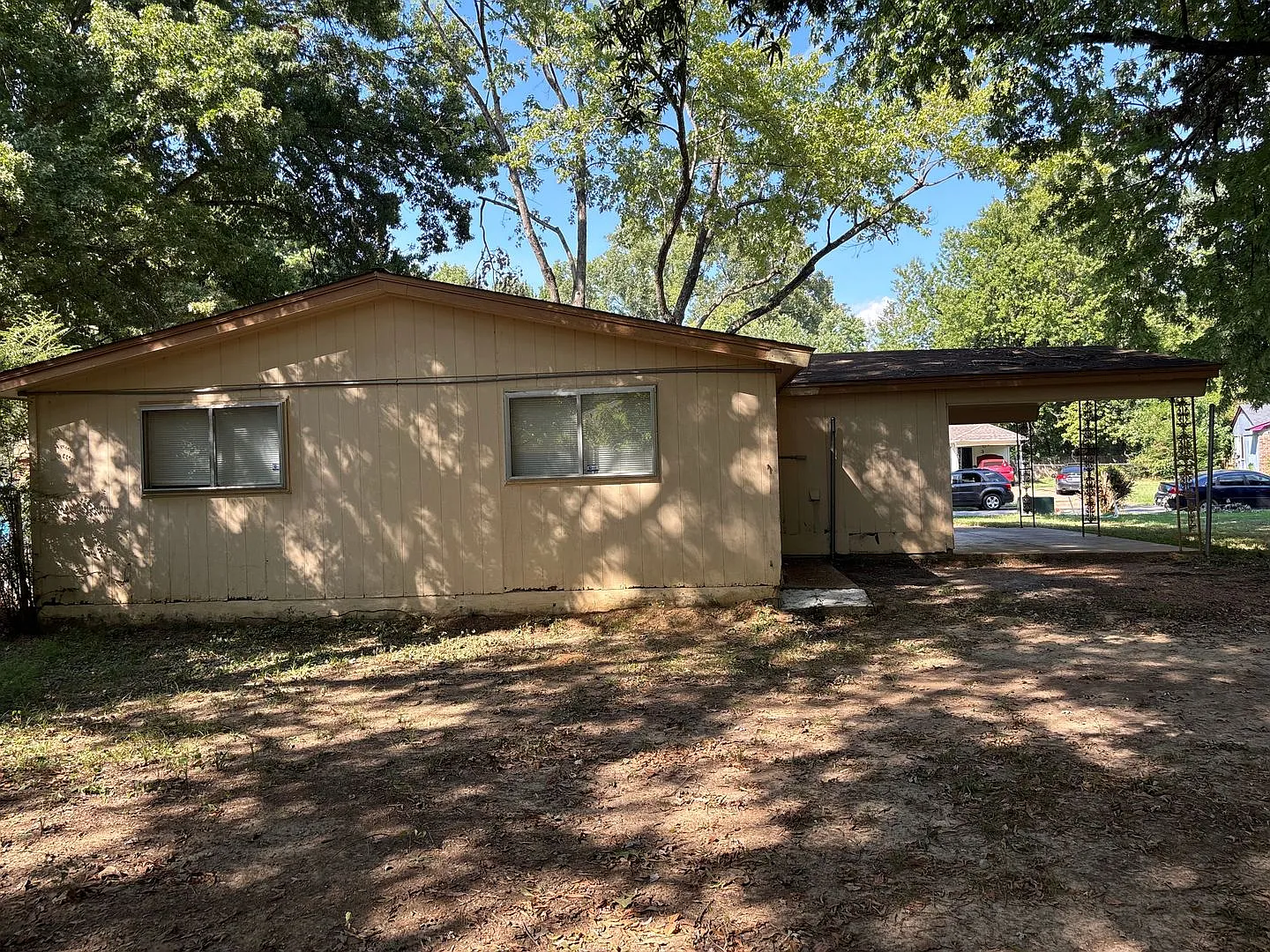 Welcome to 3911 Ajanders Drive! — Photo 4