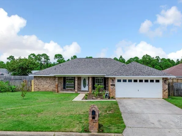 9939 Parker Lake Cir, Navarre, FL 32566
