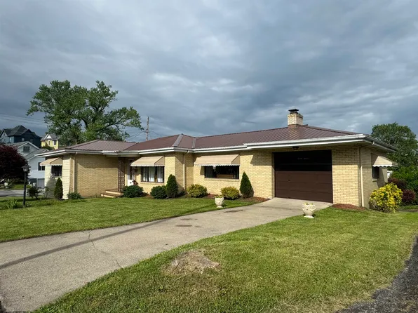 712 Ohio Ave, Fairmont, WV 26554