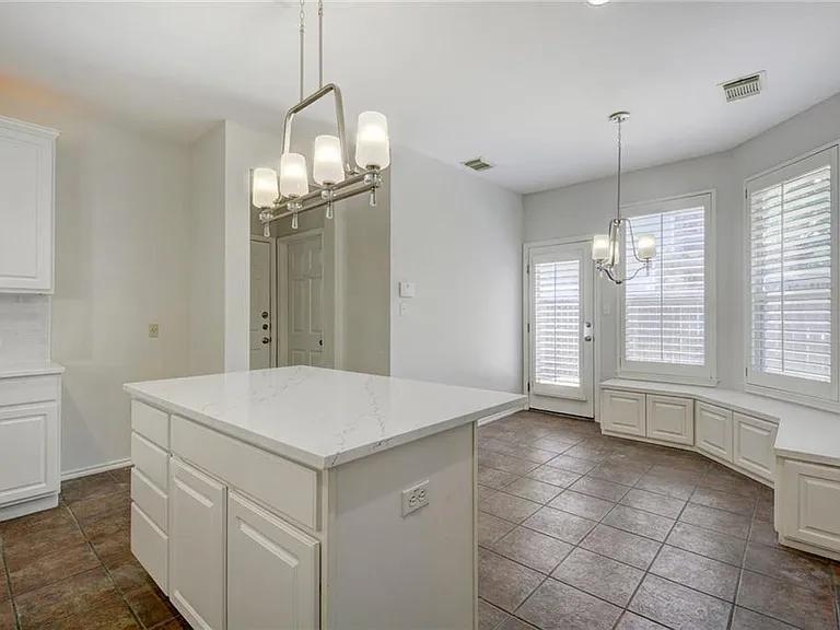 2614 Kinney Oaks Ct — Photo 18