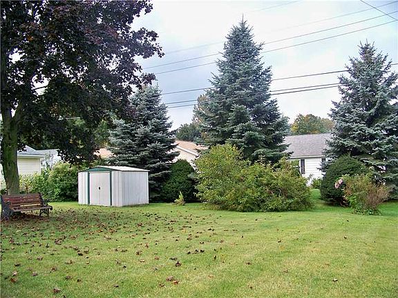 3rd image of 614 California Dr