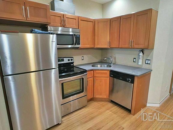 3rd image of 367 5th Ave #3F