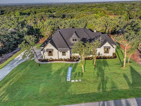 4th image of 2021 Forest Bridge Dr