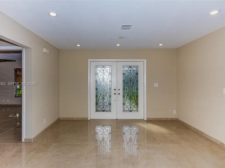16641 Royal Poinciana Dr — Photo 7