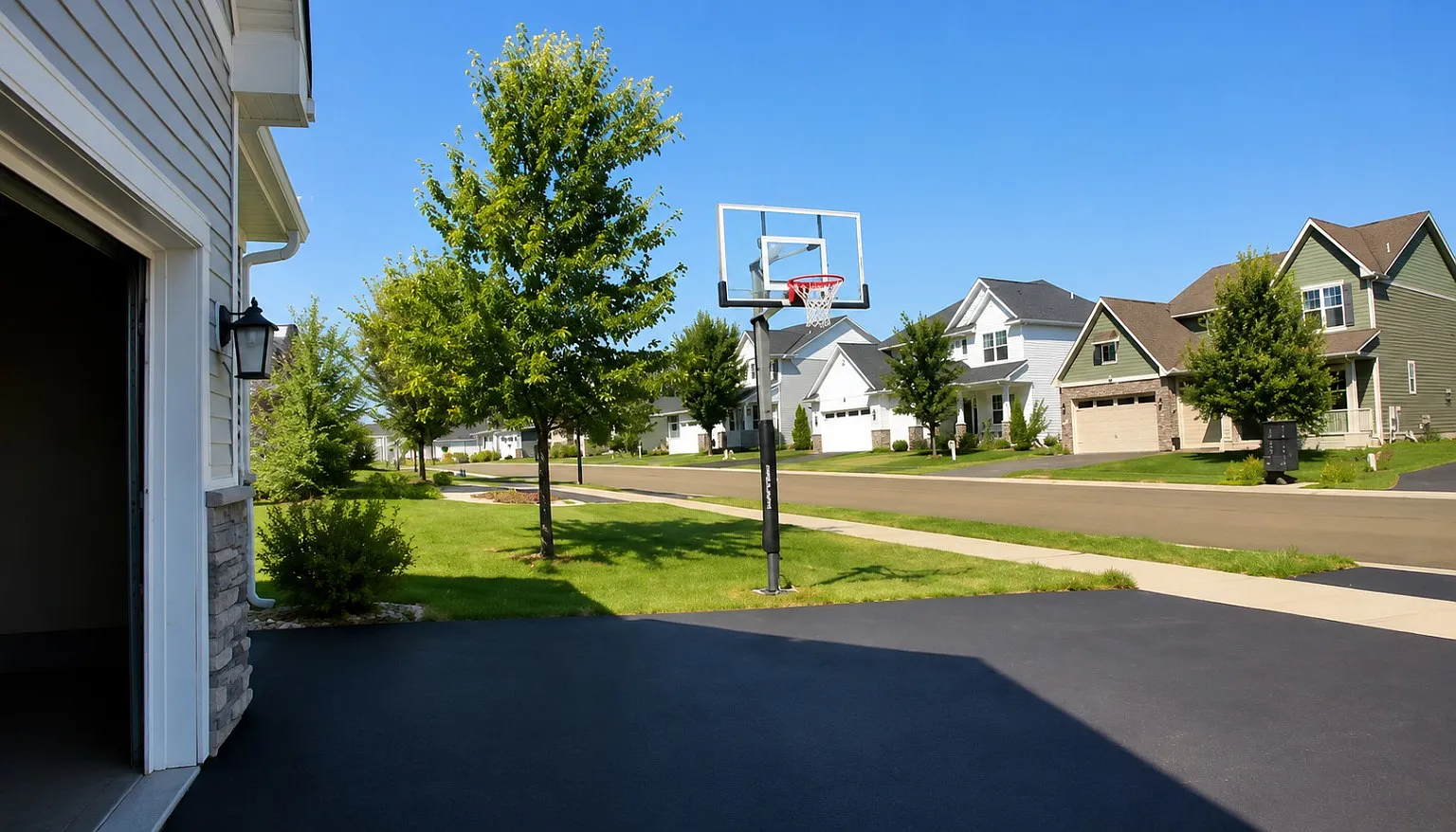 4 bed, 3450 sqft, $3,499 — Photo 3