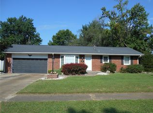 65 Riviera Dr, Granite City, IL 62040