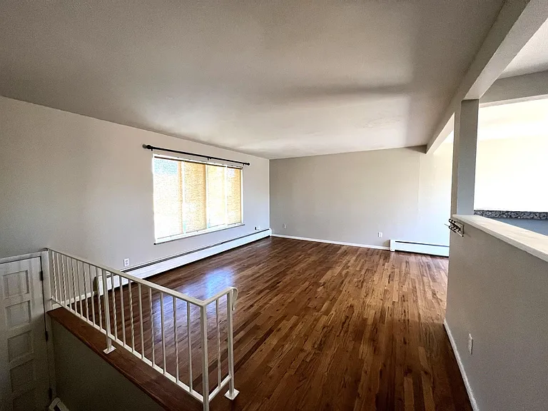 5858 Pierson St — Photo 18