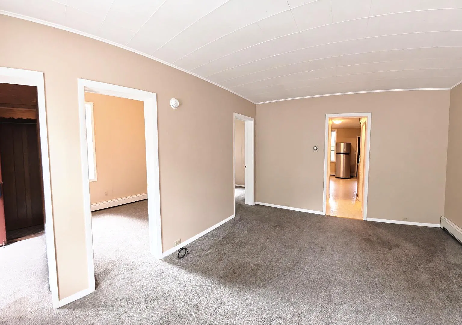 2 bed, $1,400 — Photo 4
