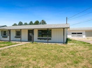 420 Hill St, Mount Morris, IL 61054