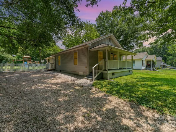 909 Lakeview St, Kannapolis, NC 28083