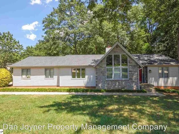 111 Valley Forge Dr, Greer, SC 29650