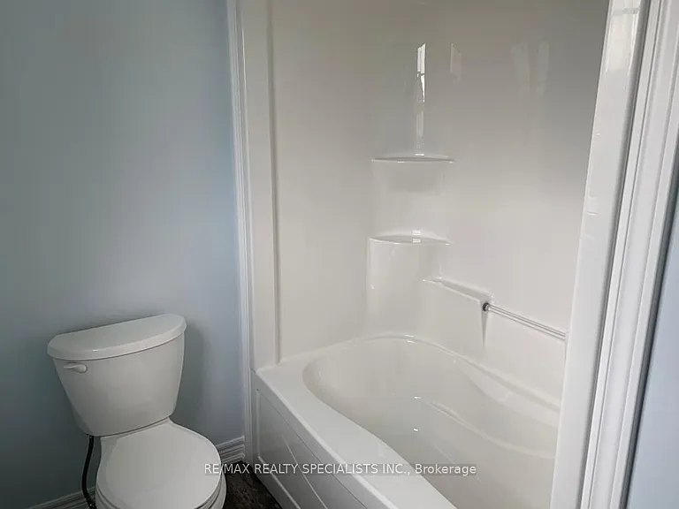 14 Damude Ave — Photo 13