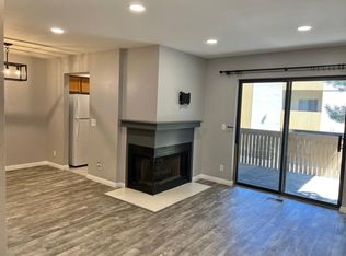 9152 S Jefferson Pl, Sandy, UT 84070