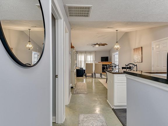 3rd image of 5131 Wheeler Lake Road