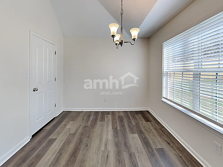 2383 Bethany Dr — Photo 4