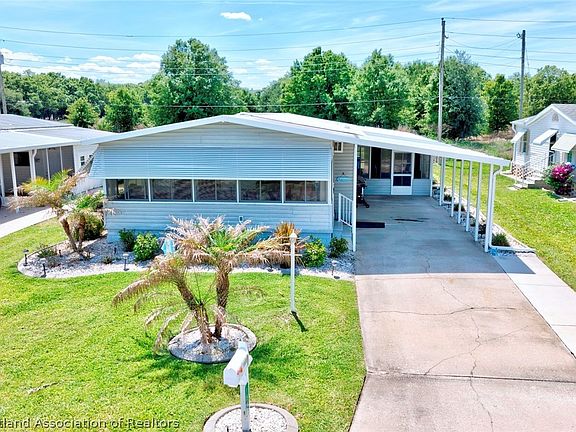 3rd image of 1532 Caribbean Rd