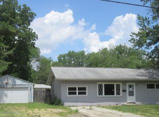 3530 E Orchard Dr, Decatur, IL 62521