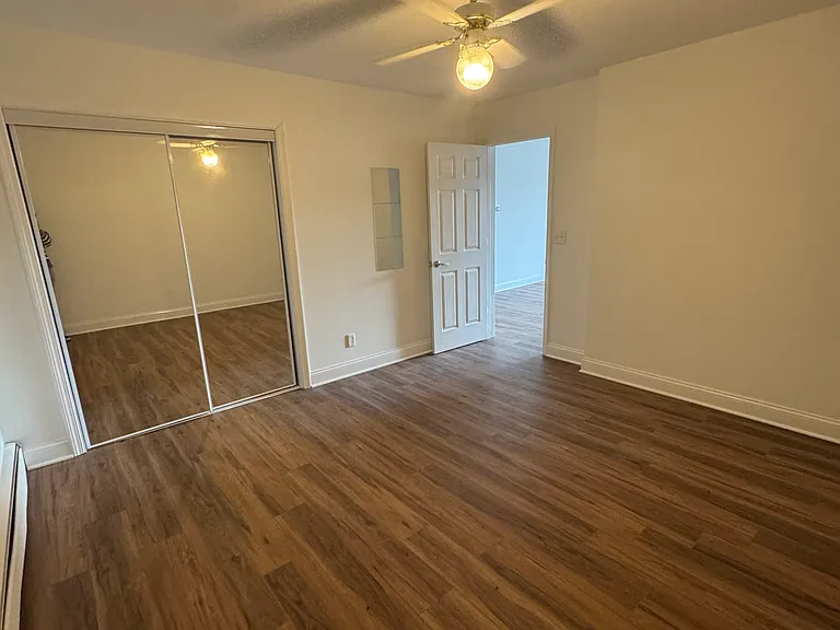 110 E North St — Photo 1