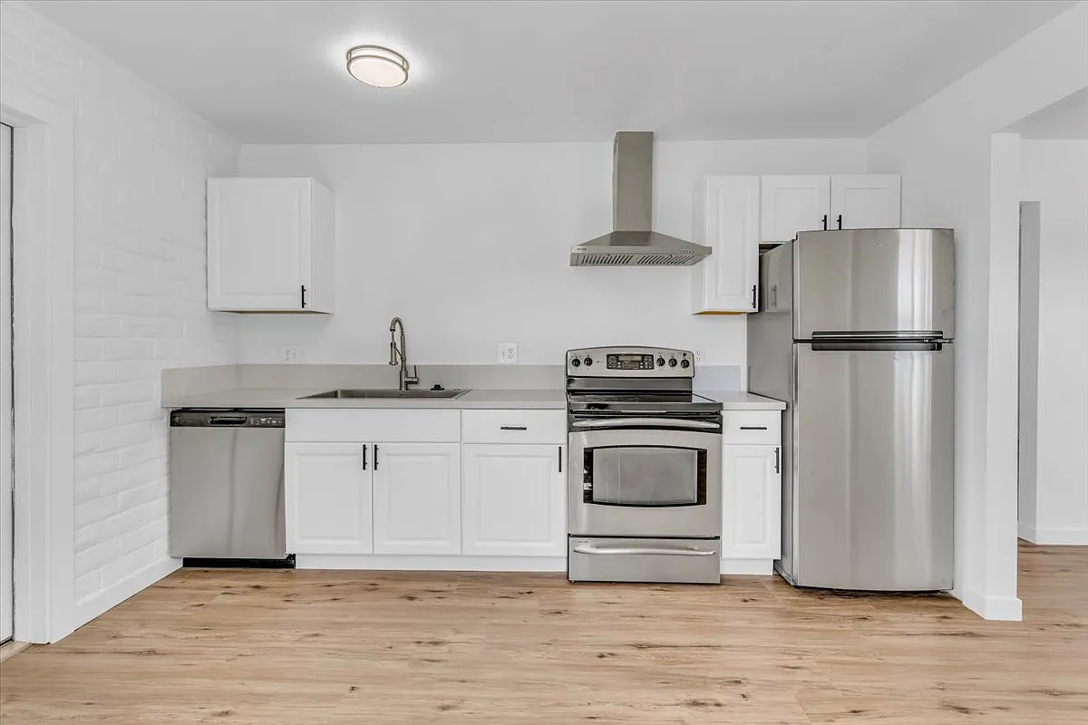 Building Photo - 1017-1031 E Fairmount Ave #1021