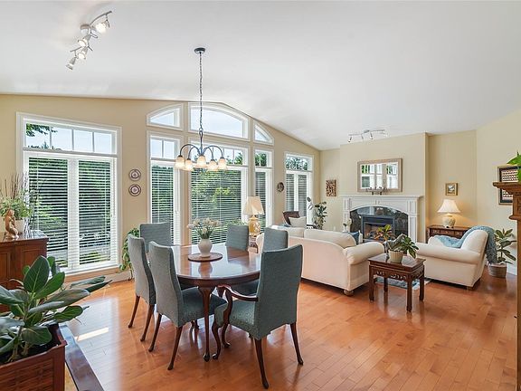 2nd image of 3355 Rockhampton Rd