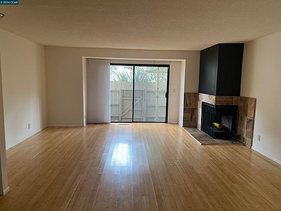 2nd image of 3760 Via Verdi