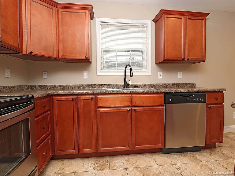 1752 Voyager Ct — Photo 10