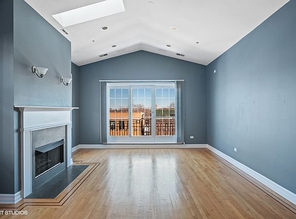 5th image of 602 N Hinman Ave #4N
