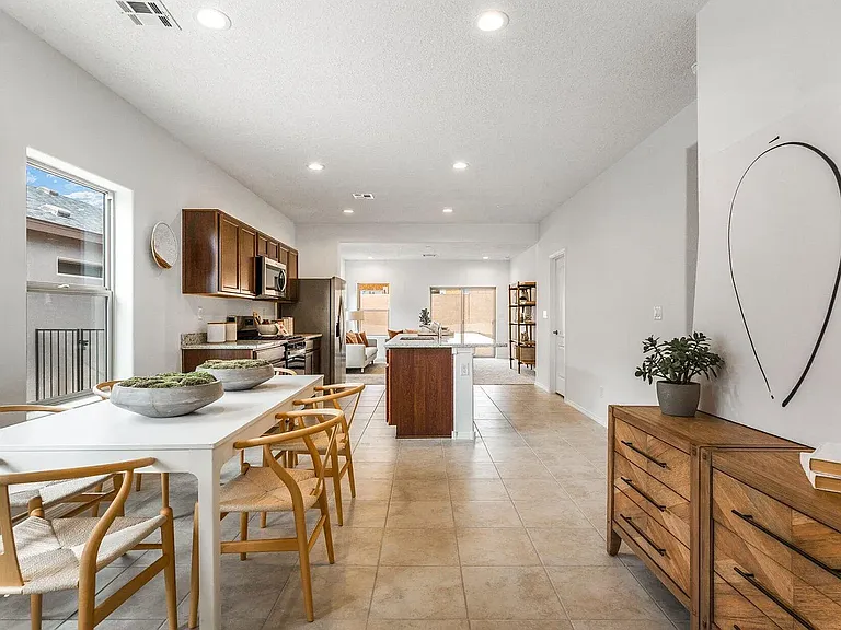 279 Prism Ave SW — Photo 4