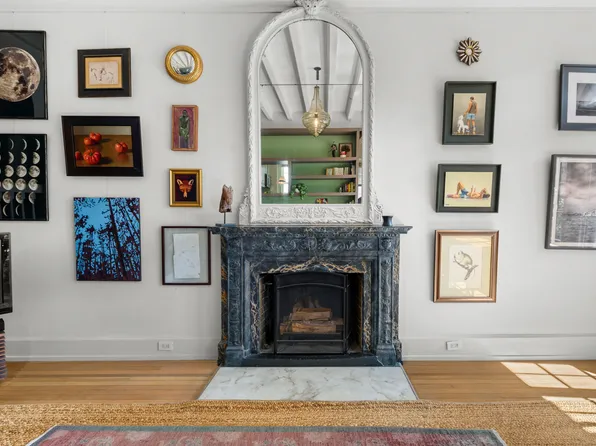 29 East 9th Street image 2 of 11