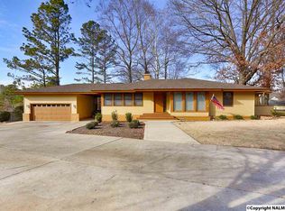 16022 Michelle Dr SE, Huntsville, AL 35803