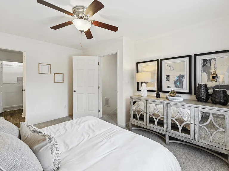 Forest Ridge Apartments — Photo 8
