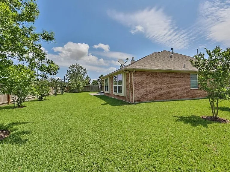 9506 Gramond Hall Ct — Photo 41