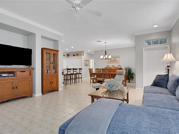 5th image of 8784 MIDDLEBROOK DR