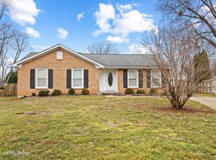 2600 Hurdle Way, Saint Regis Park, KY 40220