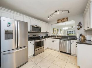 1330 Derbyshire Ct #E-104, Naples, FL 34116