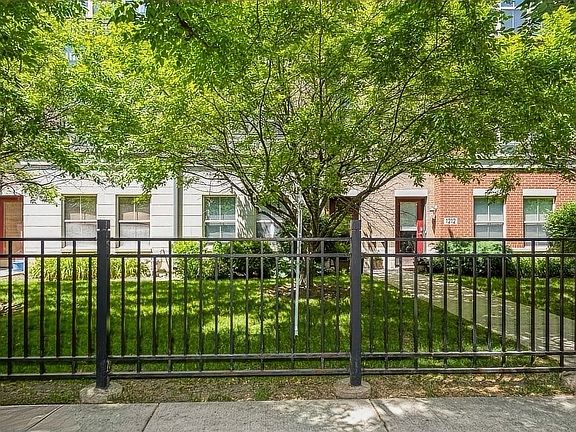 2nd image of 1212 W Grenshaw St