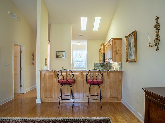 Granite breakfast bar